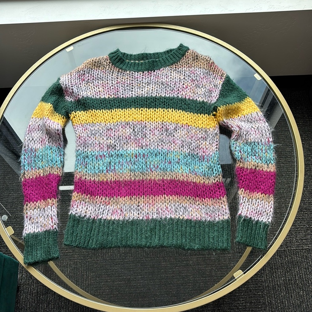 Striped Heart loom knitted sweater size small great condition